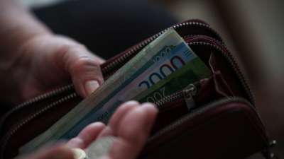 Татарстанцам рассказали, кто зарабатывает больше 200 тысяч рублей 02/04/2026 &ndash; Новости