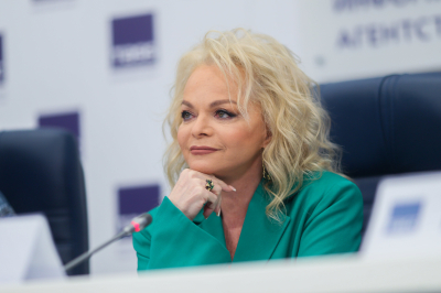 Певица Долина не явилась в суд, который рассматривает её иск к &laquo;курьерам&raquo; денег