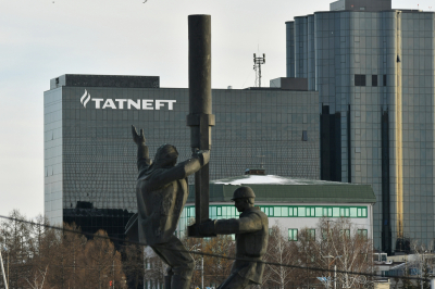 Акции нефтяных компаний РФ&nbsp;прибавляют до&nbsp;7% на&nbsp;фоне конфликта на&nbsp;Ближнем Востоке