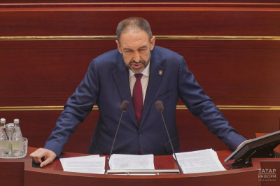 Песошин обратил внимание на нехватку кадров в больницах и школах Лениногорска