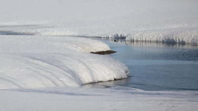 "Буханка" с туристами провалилась под лед на озере, есть погибшие 20/02/2026 &ndash; Новости
