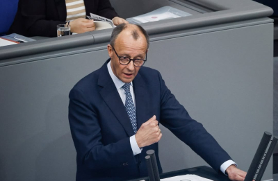 Нимайер: власти ФРГ помогают Зеленскому в ущерб немецким гражданам