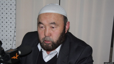 В Бишкеке собирают подписи за смягчение наказания за многожёнство