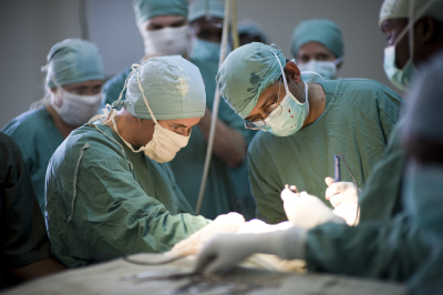 В Московской области врачи удалили ребенку лишние пальцы на ногах