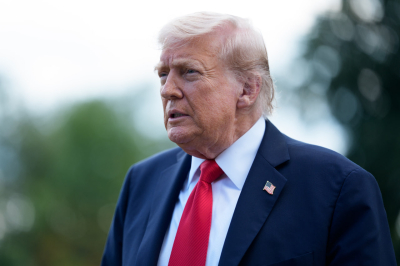 Трамп пригрозил Китаю &laquo;большими проблемами&raquo; из-за возможных поставок оружия Ирану